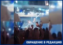 Против всех правил: в Геленджике продолжается "ночная жизнь"