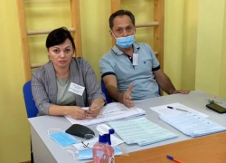 Ловкость рук и.. мошенничество: что на самом деле произошло на голосовании и что грозит женщине, сидевшей на бюллетенях