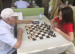 Турнир по шахматам состоялся на набережной села Архипо-Осиповка