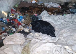 "Бомжей очень много в центре": геленджичане рассказали о "ночлежках" для людей без места жительства