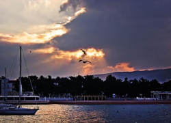 Погрелись и хватит: в Геленджике снова пасмурно