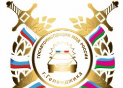 Сотрудники ГИБДД Геленджика напомнили правила для тех, кто управляет мототранспортом