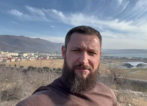 «Я как кость в горле»: одиозный блогер из Геленджика Вадим Харченко признан иноагентом