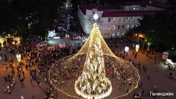 В Геленджик на новогодние выходные приехали тысячи россиян