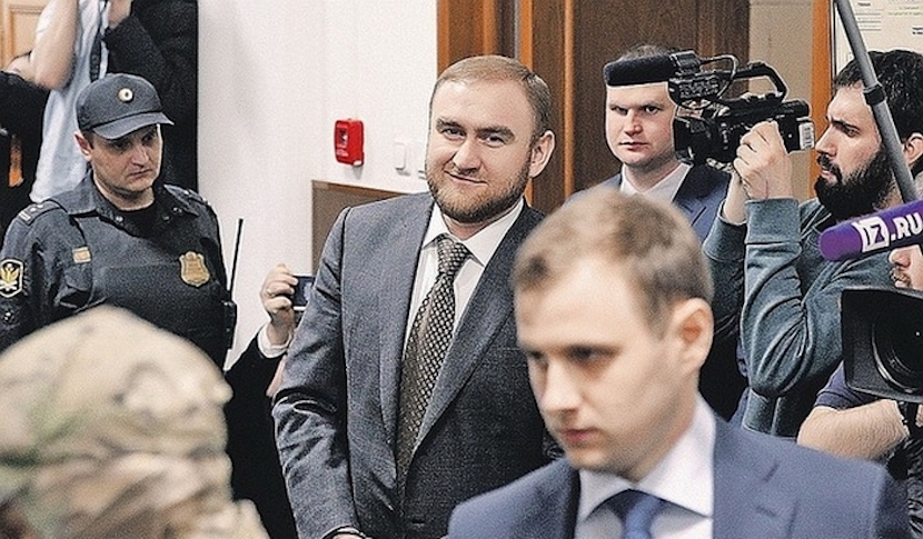 После скандала с Арашуковым Совет Федерации ужесточил проверку кандидатов в сенаторы