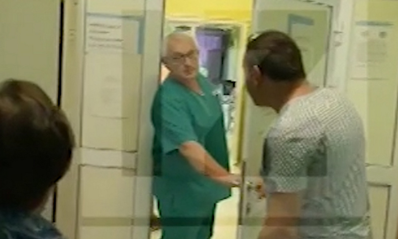 Сына не пустили попрощаться с умирающей матерью в московской больнице