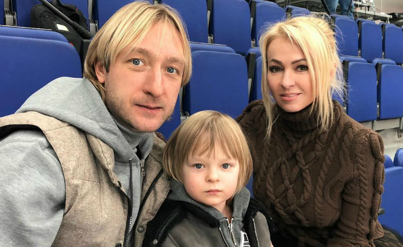 «Я не смогу сама выносить ребенка»: Яна Рудковская задумалась о суррогатном материнстве