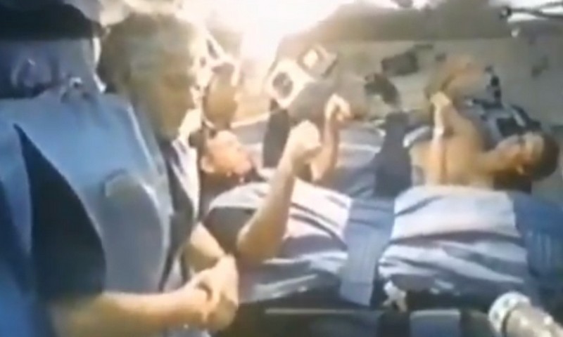 Как в фильме ужасов спят на орбите астронавты