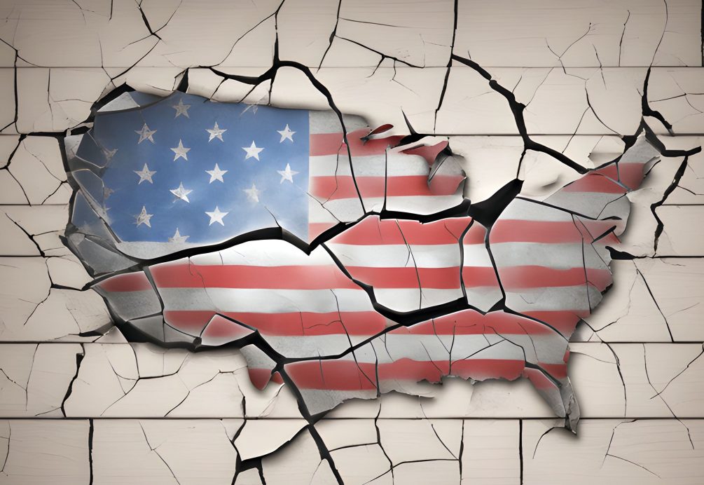 Штаты засыхают и раскалываются: на юго-западе США появились гигантские трещины