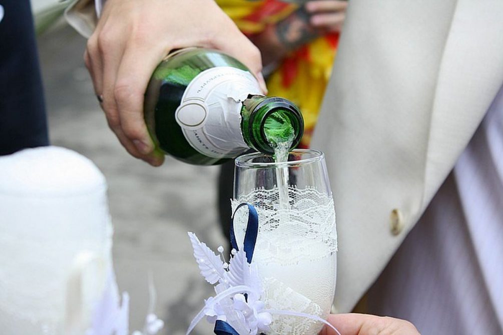 Резкий рост цен: акцизы на вино и шампанское в России повышают втрое