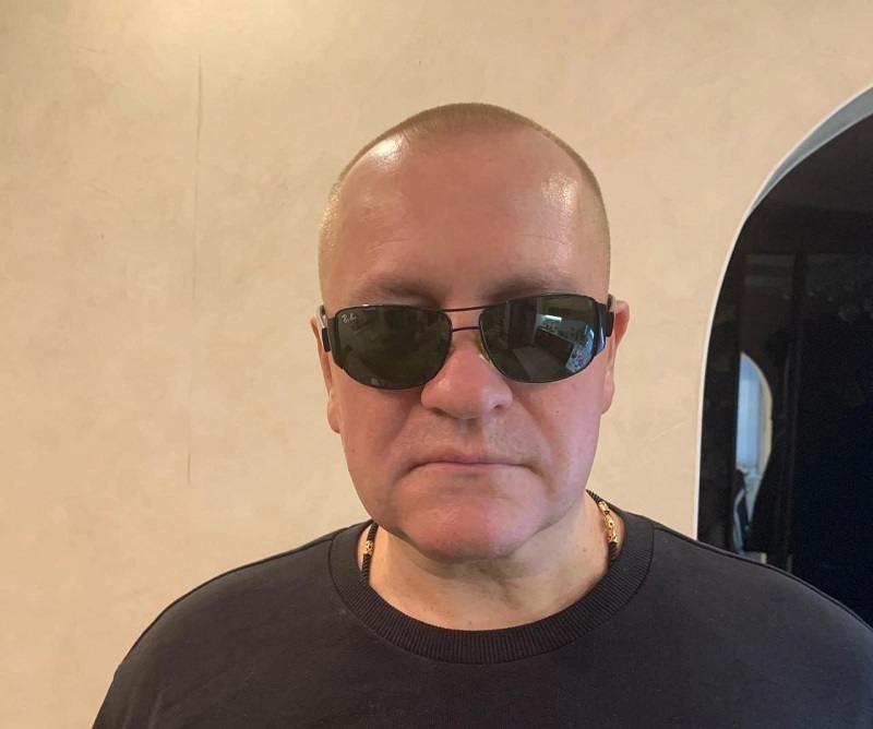 «Кто-то загипнотизировал ребенка». Отец устроившей бойню школьницы, отрицает свою вину