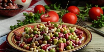 Названа причина отравления сотен россиян ботулотоксином